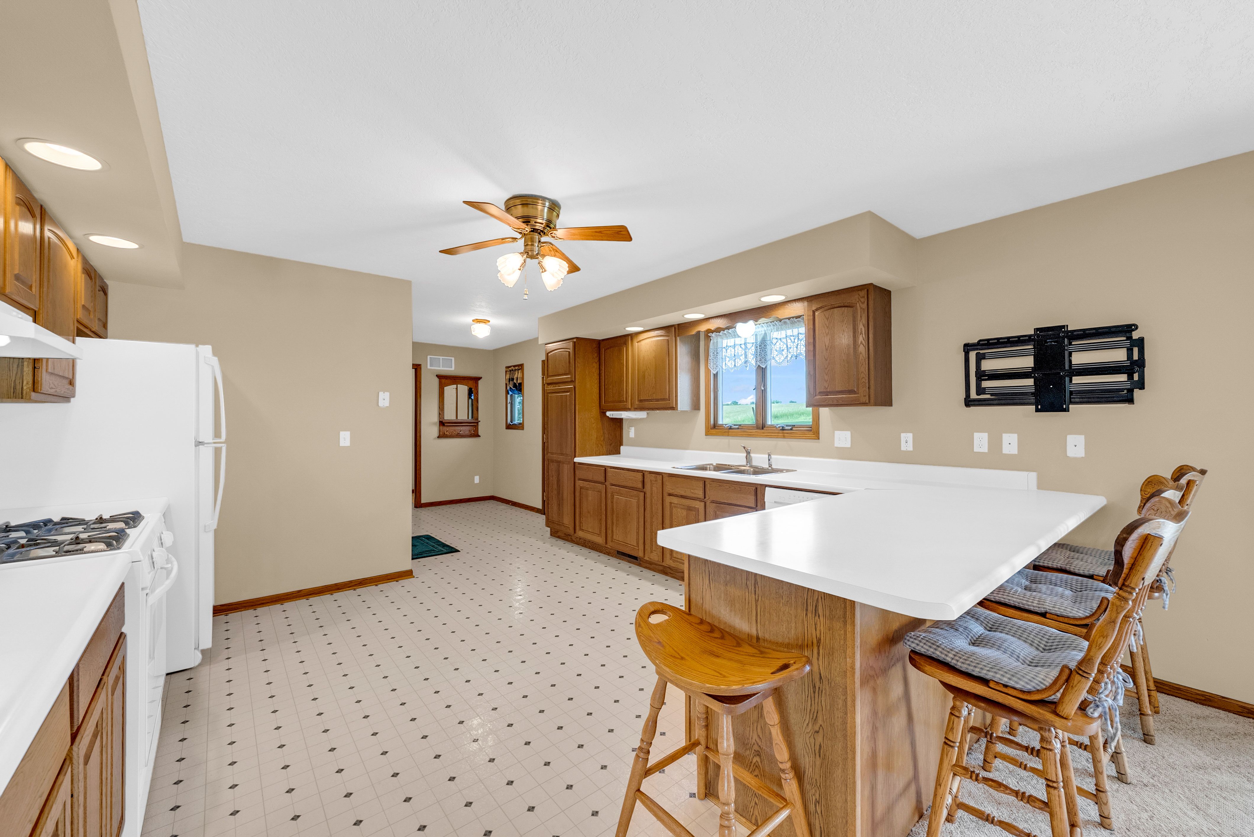 Listing Photo: 15329 Kennedy St, Indianola, IA 50125-7